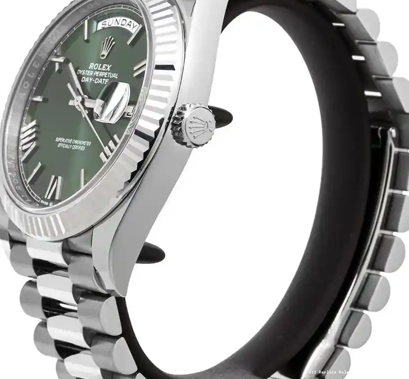 Prestigious Jewelrys White Day-Date Gold Rolex 228239 0624